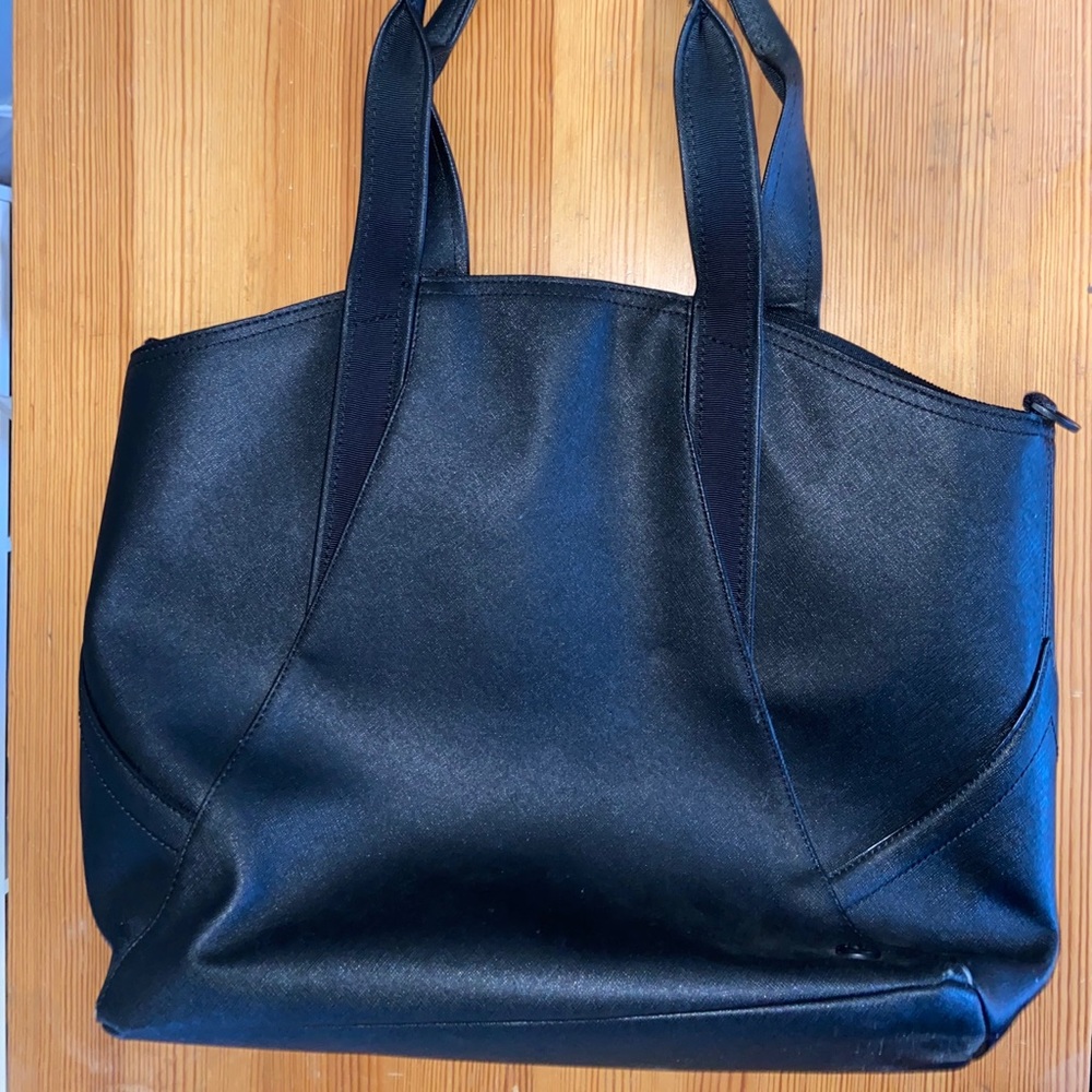 Lululemon business bag - gently used!!
